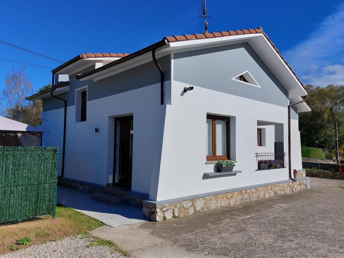 Vivienda Vacacional Casa Llaca Villahormes Exterior foto